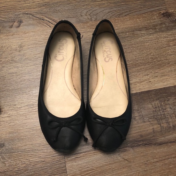 Black Ballet Flats - Picture 1 of 4